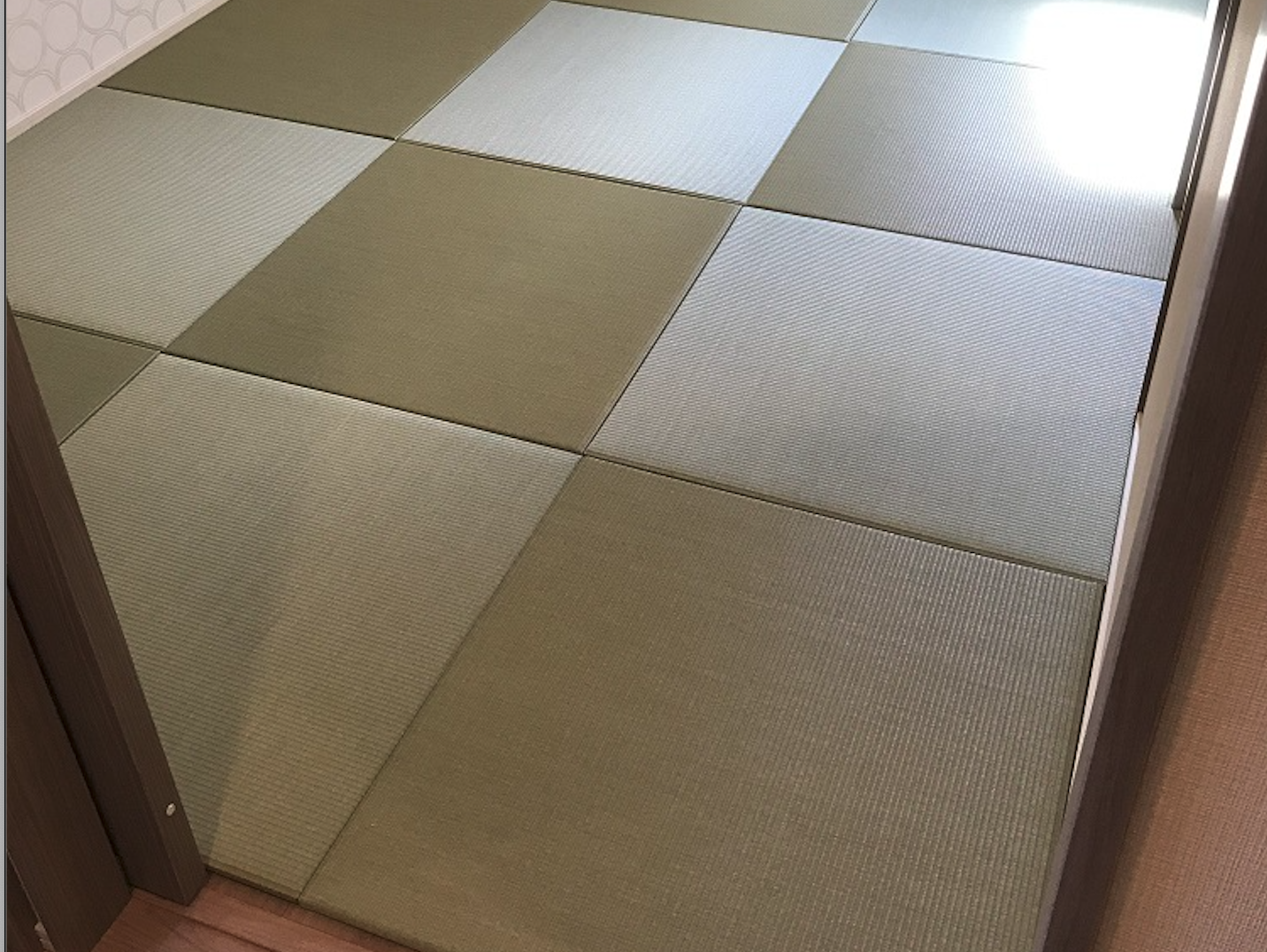 ちょっとしたdiyで ここまで出来る 子供も喜ぶ琉球畳で硬くない床に ちょっとしたdiyで ここまで出来る 子供も喜ぶ琉球畳で硬くない床に