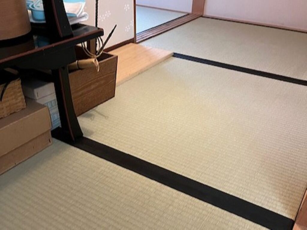 ハワイ・ホノルルの自宅に本格的な茶室を作りたいと、弊社の畳をサイズオーダーして発送する